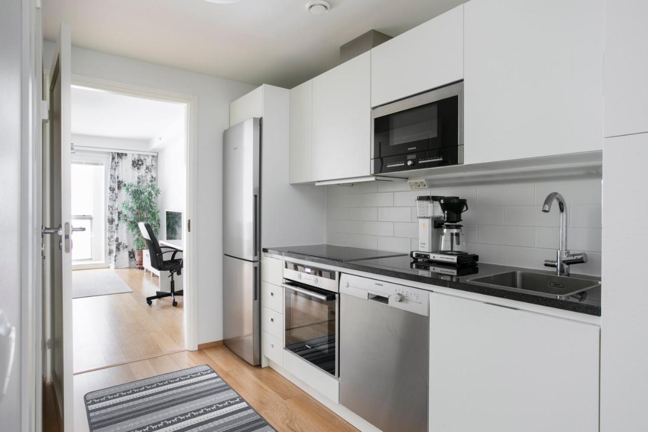 2Ndhomes Cozy 1Br Apartment With Balcony By The Central Station Helsinki Buitenkant foto